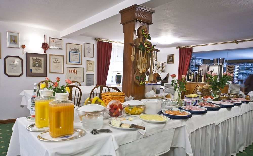 Hotel Goldener Sternen Konstanz Ngoại thất bức ảnh