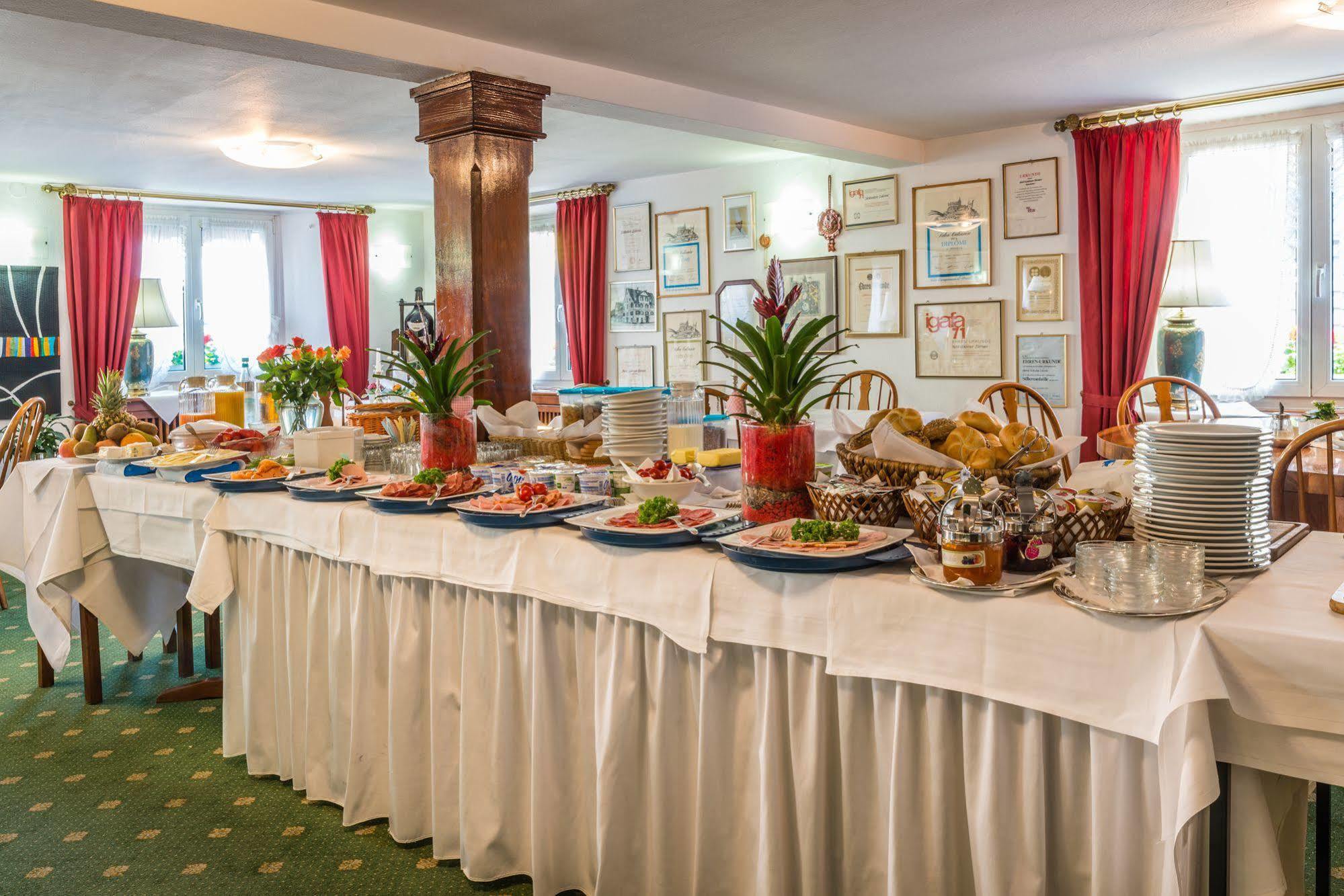 Hotel Goldener Sternen Konstanz Ngoại thất bức ảnh