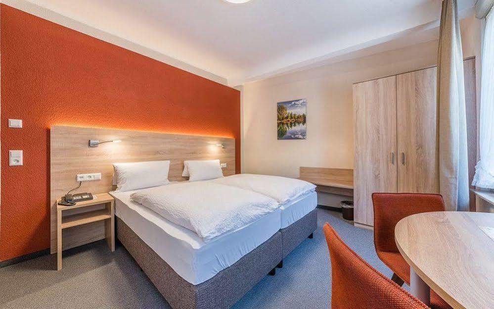 Hotel Goldener Sternen Konstanz Ngoại thất bức ảnh